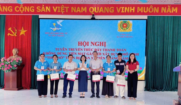 Hội LHPN xã Tiến Thắng tổ chức hội nghị  tuyên truyền mô hình thôn số năm 2026- Ảnh 1.