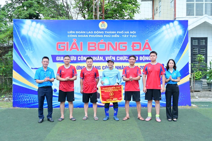 Giải Bóng đá giao hữu công nhân, viên chức, lao động phường Phú Diễn - Tây Tựu năm 2026- Ảnh 3.