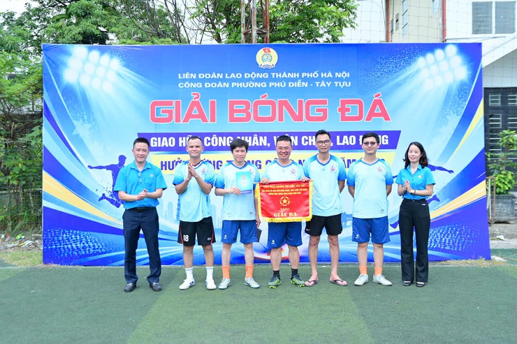 Giải Bóng đá giao hữu công nhân, viên chức, lao động phường Phú Diễn - Tây Tựu năm 2026- Ảnh 4.