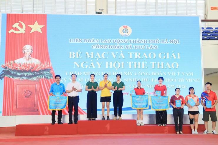 CÔNG ĐOÀN XÃ THƯ LÂM TỔ CHỨC NGÀY HỘI THỂ THAO CHÀO MỪNG CÁC SỰ KIỆN TRỌNG ĐẠI CỦA ĐẤT NƯỚC
- Ảnh 13.