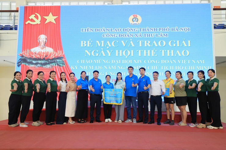 CÔNG ĐOÀN XÃ THƯ LÂM TỔ CHỨC NGÀY HỘI THỂ THAO CHÀO MỪNG CÁC SỰ KIỆN TRỌNG ĐẠI CỦA ĐẤT NƯỚC
- Ảnh 16.
