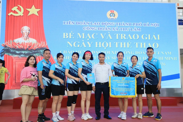 CÔNG ĐOÀN XÃ THƯ LÂM TỔ CHỨC NGÀY HỘI THỂ THAO CHÀO MỪNG CÁC SỰ KIỆN TRỌNG ĐẠI CỦA ĐẤT NƯỚC
- Ảnh 22.
