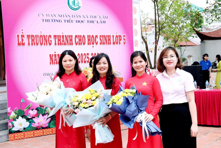 TRƯỜNG TIỂU HỌC THƯ LÂM LONG TRỌNG TỔ CHỨC “LỄ TRƯỞNG THÀNH CHO HỌC SINH LỚP 5 NIÊN KHÓA 2021 – 2026” TẠI NHÀ LƯU NIỆM BÁC HỒ THÔN LỖ KHÊ.- Ảnh 19.