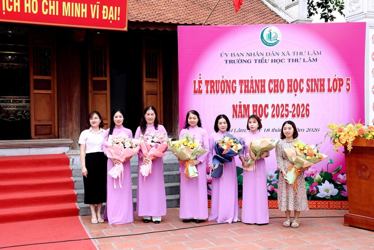 TRƯỜNG TIỂU HỌC THƯ LÂM LONG TRỌNG TỔ CHỨC “LỄ TRƯỞNG THÀNH CHO HỌC SINH LỚP 5 NIÊN KHÓA 2021 – 2026” TẠI NHÀ LƯU NIỆM BÁC HỒ THÔN LỖ KHÊ.- Ảnh 21.
