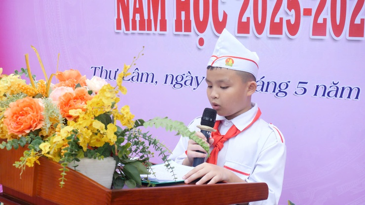 TRƯỜNG TIỂU HỌC THƯ LÂM LONG TRỌNG TỔ CHỨC “LỄ TRƯỞNG THÀNH CHO HỌC SINH LỚP 5 NIÊN KHÓA 2021 – 2026” TẠI NHÀ LƯU NIỆM BÁC HỒ THÔN LỖ KHÊ.- Ảnh 16.