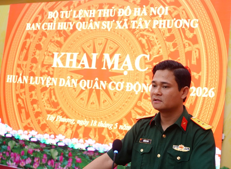 Ban Chỉ huy Quân sự xã Tây Phương khai mạc huấn luyện Dân quân cơ động năm 2026 - Ảnh 2.