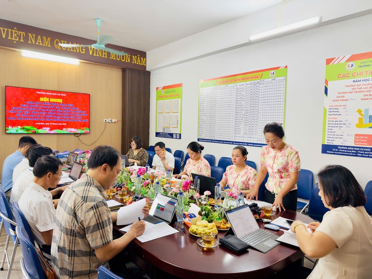 Hội đồng nhân dân phường Long Biên giám sát công tác giáo dục và chuyển đổi số tại Trường Mầm non Cự Khối- Ảnh 2.