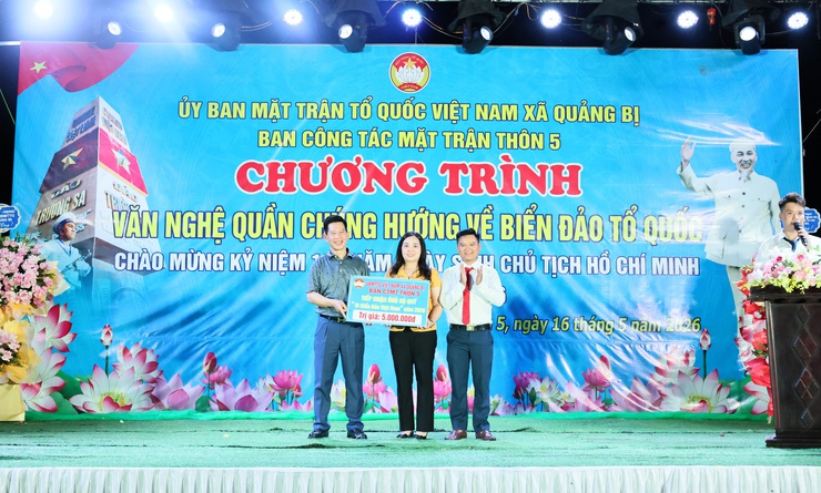Ban công tác mặt trận thôn 5 tổ chức Chương trình văn nghệ quần chúng hướng về biển đảo Tổ quốc- Ảnh 3.
