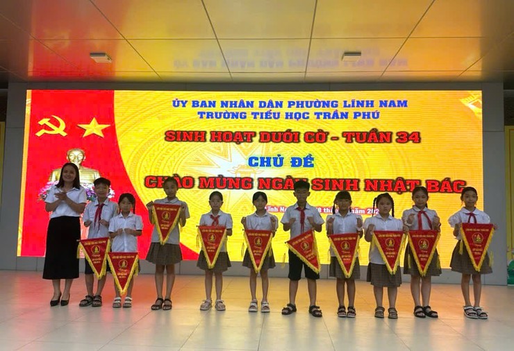 TRƯỜNG TIỂU HỌC TRẦN PHÚ CHÀO MỪNG NGÀY SINH NHẬT BÁC HỒ KÍNH YÊU – LAN TỎA TRUYỀN THỐNG YÊU NƯỚC- Ảnh 4.