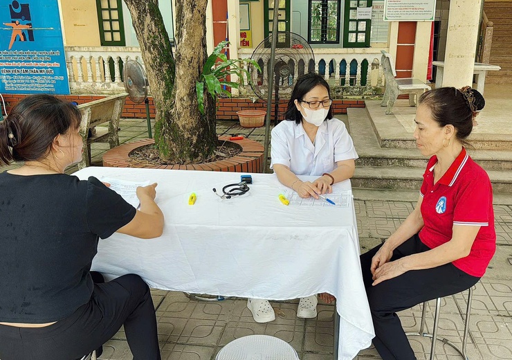 Xuân Mai: Khám lập hồ sơ quản lý sức khỏe người dân, khám phụ khoa, nam khoa, tầm soát ung thư sớm và cung cấp dịch vụ Chăm sóc sức khỏe sinh sản- KHHGĐ- Ảnh 3.