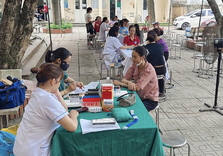 Xuân Mai: Khám lập hồ sơ quản lý sức khỏe người dân, khám phụ khoa, nam khoa, tầm soát ung thư sớm và cung cấp dịch vụ Chăm sóc sức khỏe sinh sản- KHHGĐ- Ảnh 5.