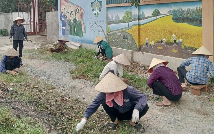 xã Bất Bạt: Đoàn kết chung tay duy trì hiệu quả công tác vệ sinh môi trường, xây dựng quê hương Sáng – Xanh – Sạch – Đẹp- Ảnh 2.
