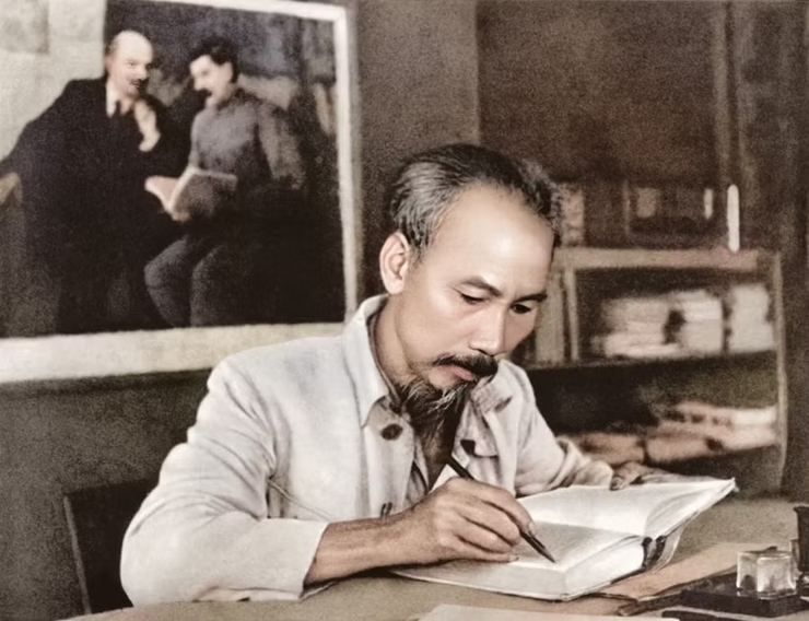 Học tập và tự học theo gương Bác Hồ để nâng cao tri thức, năng lực công tác- Ảnh 2.
