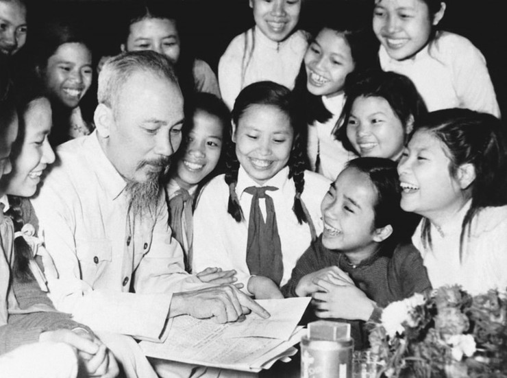 ĐẠO ĐỨC, TƯ TƯỞNG HỒ CHÍ MINH CÒN MÃI VỚI THỜI GIAN- Ảnh 1.