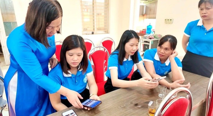 RA MẮT MÔ HÌNH “CHI HỘI PHỤ NỮ SỐ” THÔN LẠI KHÁNH- Ảnh 2.