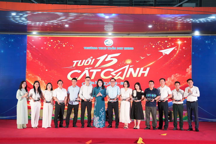 "TUỔI 15 CẤT CÁNH" – GỬI THANH XUÂN Ở LẠI, MANG ƯỚC MƠ BAY XA- Ảnh 6.