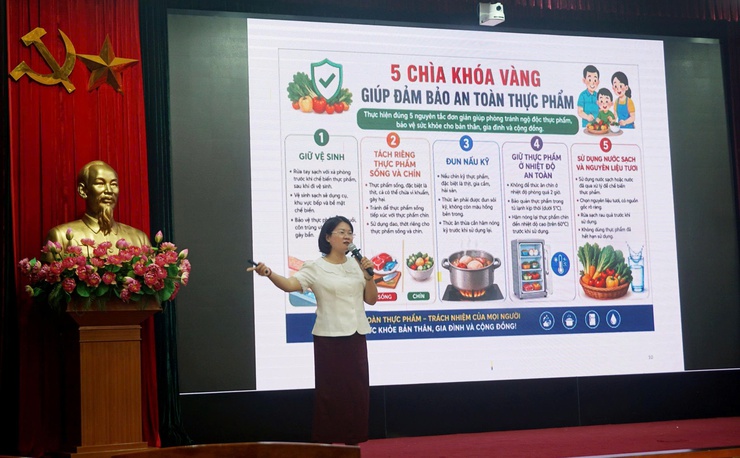 Phường Việt Hưng: Sẵn sàng triển khai hiệu quả mô hình “Làng bia ẩm thực có kiểm soát an toàn thực phẩm”- Ảnh 7.