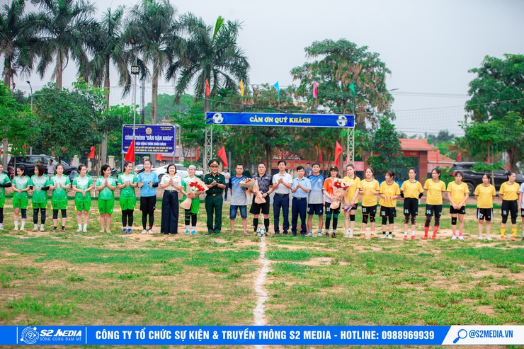Xã Nội Bài gắn biển công trình dân vận khéo chào mừng Đại hội đại biểu toàn quốc Mặt trận Tổ quốc Việt Nam và các tổ chức chính trị-xã hội nhiệm kỳ 2026-2031 - Ảnh 2.