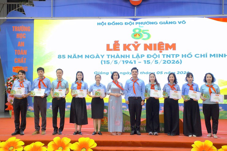 Hội đồng Đội phường Giảng Võ tổ chức kỷ niệm 85 năm Ngày thành lập Đội TNTP Hồ Chí Minh.- Ảnh 4.