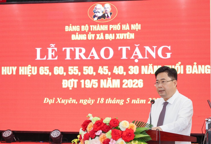 Lễ trao tặng Huy hiệu Đảng cho 45 đảng viên đợt 19/5/2026 thuộc Đảng bộ xã Đại Xuyên- Ảnh 11.