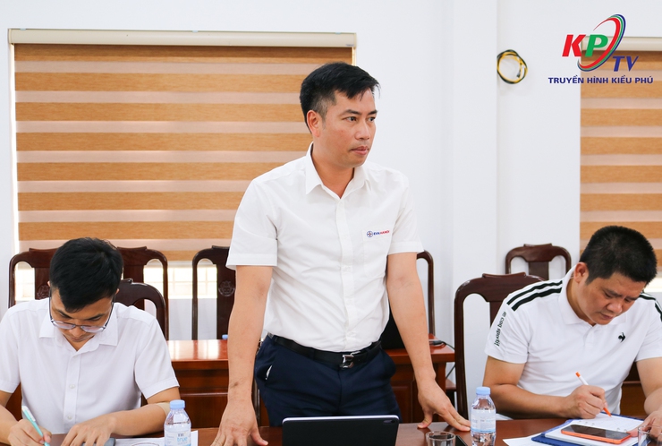UBND xã Kiều Phú tổ chức Hội nghị triển khai, kiểm điểm tiến độ thanh thải đường dây đi nổi, cáp viễn thông trên địa bàn xã- Ảnh 2.