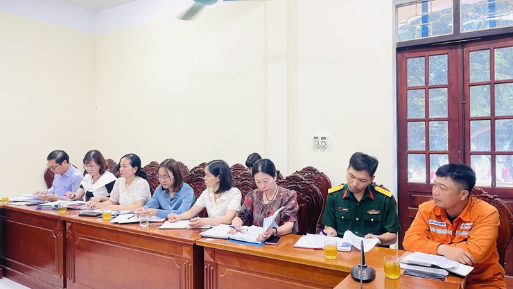 Hội nghị làm việc với Ban Chỉ đạo thi, tuyển sinh xã Phúc Lộc năm học 2026-2027; Ban Chỉ đạo kỳ thi tốt nghiệp THPT xã Phúc Lộc năm 2026- Ảnh 2.