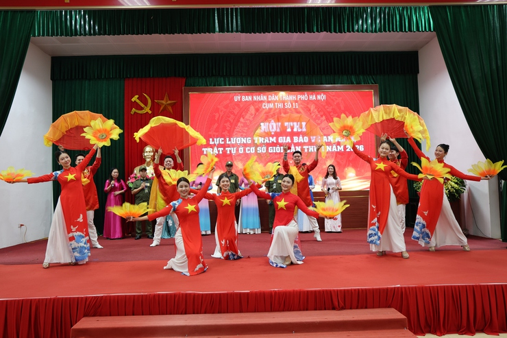 Tỏa sáng hình ảnh lực lượng bảo vệ ANTT cơ sở tại Hội thi Cụm số 11 – Thành phố Hà Nội- Ảnh 1.
