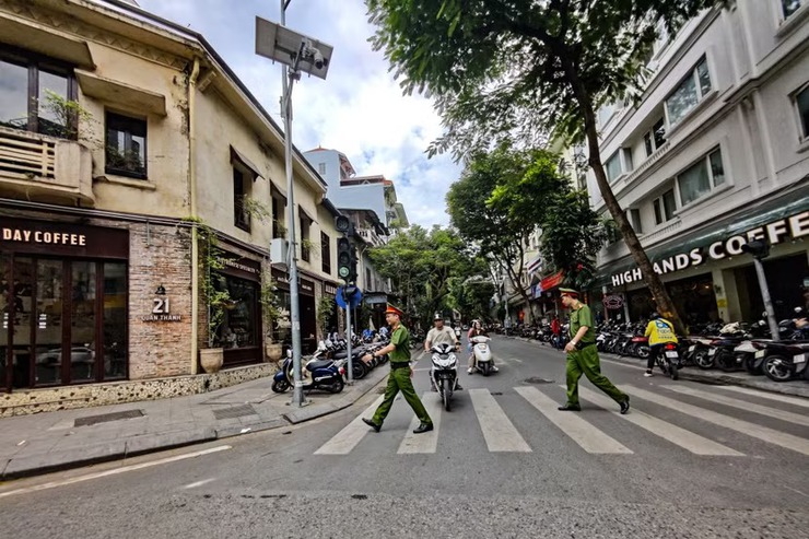 Đưa "bằng chứng số" xuống phố: Từ biên bản phạt nguội đến nụ cười đồng thuận - Ảnh 6.