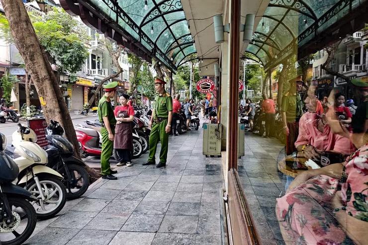 Đưa "bằng chứng số" xuống phố: Từ biên bản phạt nguội đến nụ cười đồng thuận - Ảnh 8.