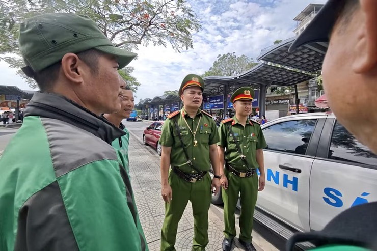 Đưa "bằng chứng số" xuống phố: Từ biên bản phạt nguội đến nụ cười đồng thuận - Ảnh 4.