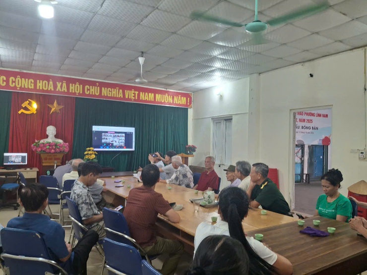 PHƯỜNG LĨNH NAM TRIỂN KHAI MÔ HÌNH "NHÀ HỘI HỌP SỐ" TẠI 10 NHÀ HỘI HỌP TỔ DÂN PHỐ- Ảnh 5.