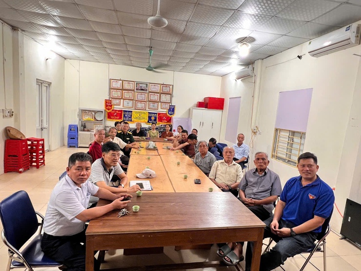 PHƯỜNG LĨNH NAM TRIỂN KHAI MÔ HÌNH "NHÀ HỘI HỌP SỐ" TẠI 10 NHÀ HỘI HỌP TỔ DÂN PHỐ- Ảnh 7.
