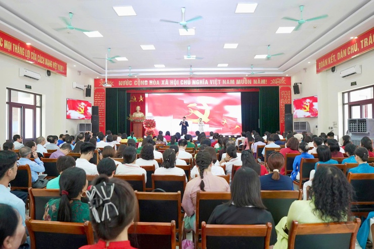 Chung khảo Hội thi Báo cáo viên, Tuyên truyền viên giỏi xã Thiên Lộc năm 2026- Ảnh 1.