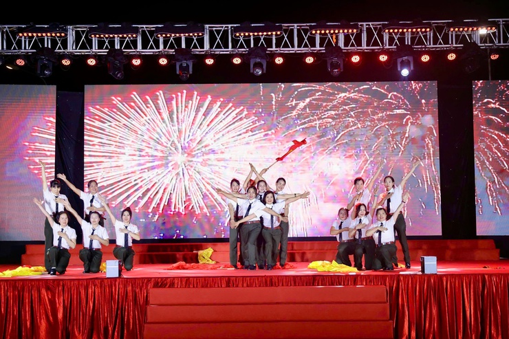 Liên hoan Ca - Múa - Nhạc "Đất nước trọn niềm vui" xã Thiên Lộc năm 2026- Ảnh 17.