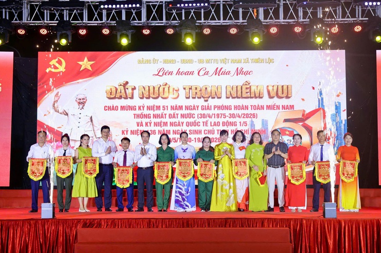 Liên hoan Ca - Múa - Nhạc "Đất nước trọn niềm vui" xã Thiên Lộc năm 2026- Ảnh 1.