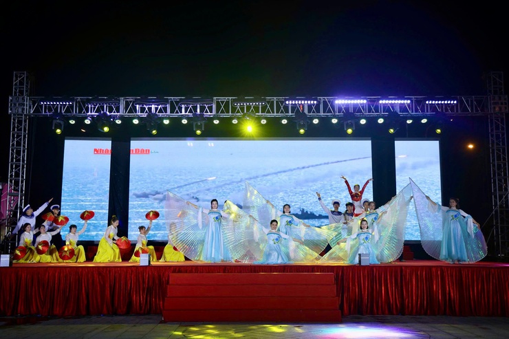 Liên hoan Ca - Múa - Nhạc "Đất nước trọn niềm vui" xã Thiên Lộc năm 2026- Ảnh 13.