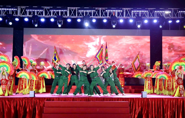 Liên hoan Ca - Múa - Nhạc "Đất nước trọn niềm vui" xã Thiên Lộc năm 2026- Ảnh 16.