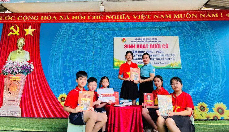 Phú Nghĩa: Nhiều hoạt động ý nghĩa hướng tới kỷ niệm Ngày sinh Chủ tịch Hồ Chí Minh- Ảnh 8.