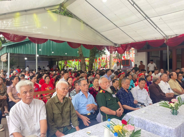 Thôn Hiền Lương đón nhận Bằng xếp hạng Di tích lịch sử - văn hóa cấp thành phố đình làng- Ảnh 6.