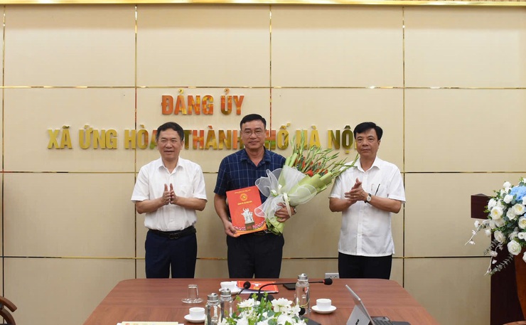 ĐẢNG ỦY XÃ ỨNG HÒA CÔNG BỐ QUYẾT ĐỊNH KIỆN TOÀN NHÂN SỰ ỦY BAN KIỂM TRA ĐẢNG ỦY- Ảnh 2.