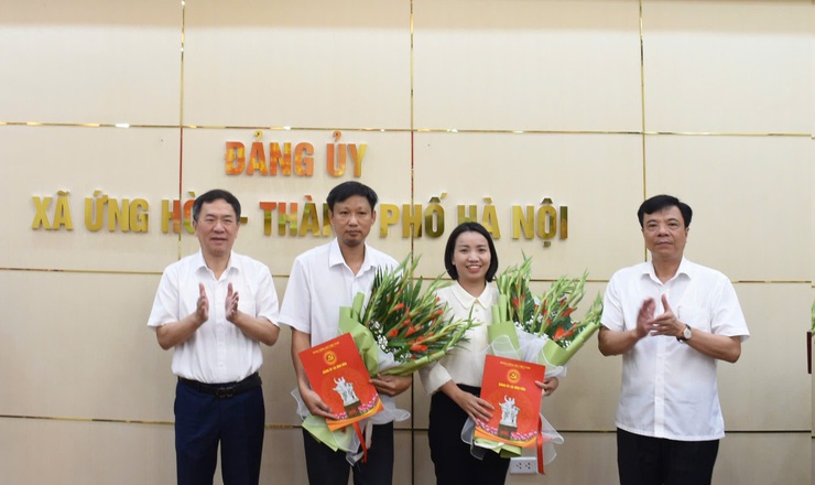 ĐẢNG ỦY XÃ ỨNG HÒA CÔNG BỐ QUYẾT ĐỊNH KIỆN TOÀN NHÂN SỰ ỦY BAN KIỂM TRA ĐẢNG ỦY- Ảnh 1.
