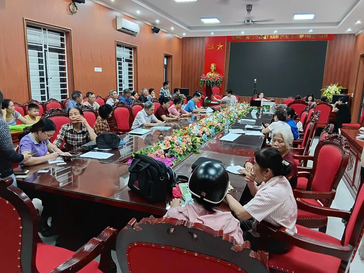 Tăng cường huy động tiền gửi tạo thêm nguồn vốn để hỗ trợ cho hộ nghèo, hộ cận nghèo và các đối tượng chính sách khác- Ảnh 1.