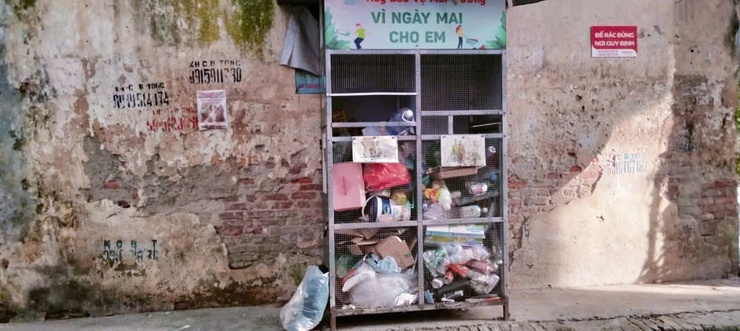 HỘI LHPN PHƯỜNG GIẢNG VÕ: LAN TỎA MÔ HÌNH THU GOM PHẾ LIỆU GÂY QUỸ "NGÀY MAI CHO EM"- Ảnh 1.