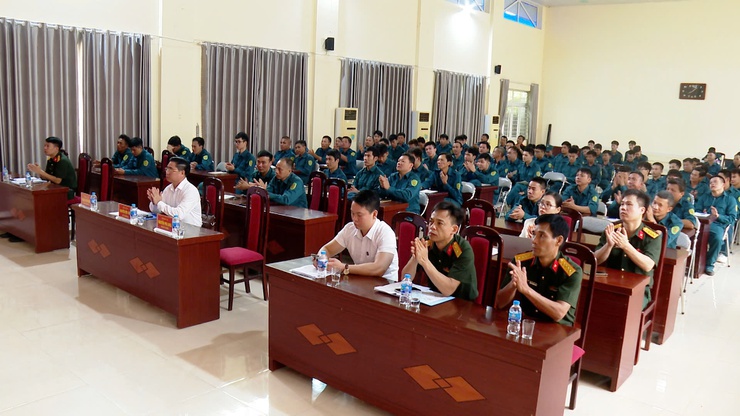 ỨNG HOÀ KHAI MẠC LỚP HUÁN LUYỆN DÂN QUÂN CƠ ĐỘNG NĂM 2026.- Ảnh 1.