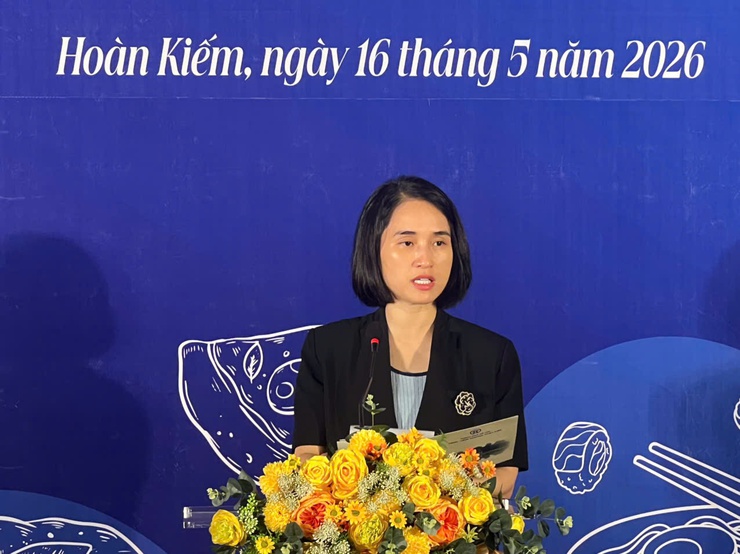 UBND phường Hoàn Kiếm tổ chức lễ ra mắt mô hình "Tuyến phố An toàn thực phẩm có kiểm soát" tại 03 tuyến phố Đào Duy Từ - Tạ Hiện - Mã Mây- Ảnh 2.