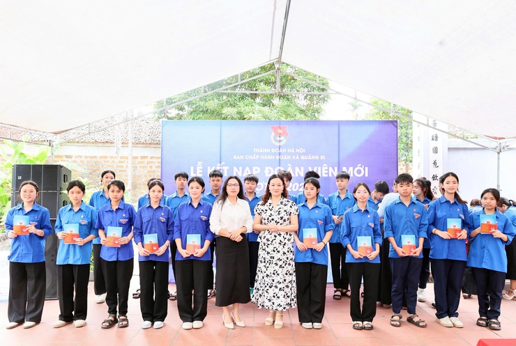 Quảng Bị kết nạp 160 đoàn viên mới đợt 3 năm 2026 tại địa chỉ đỏ Văn chỉ Đặng Ma La- Ảnh 4.