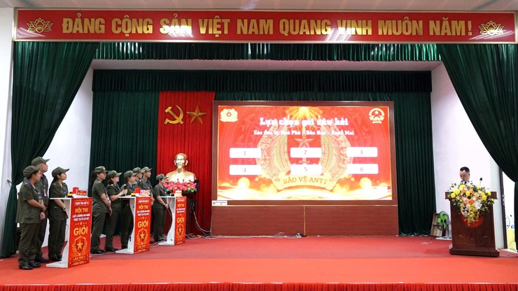  DÂN HÒA ẤN TƯỢNG TẠI HỘI THI "LỰC LƯỢNG AN NINH CƠ SỞ GIỎI" CỤM THI SỐ 11: THÔNG ĐIỆP BÌNH YÊN LUÔN ĐƯỢC ĐẶT LÊN HÀNG ĐẦU - Ảnh 7.