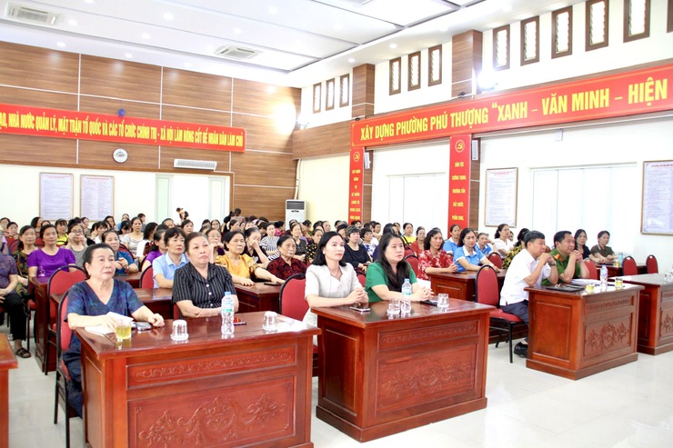 Hội LHPN phường Phú Thượng đẩy mạnh tuyên truyền khắc phục “5 điểm nghẽn” trên địa bàn- Ảnh 1.