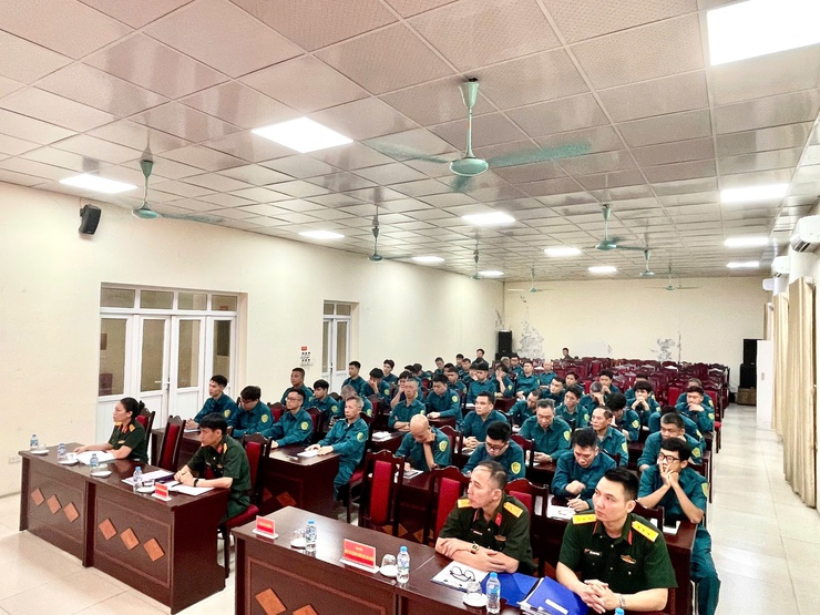 Phường Thanh Xuân tổ chức huấn luyện lực lượng Dân quân cơ động năm 2026- Ảnh 3.
