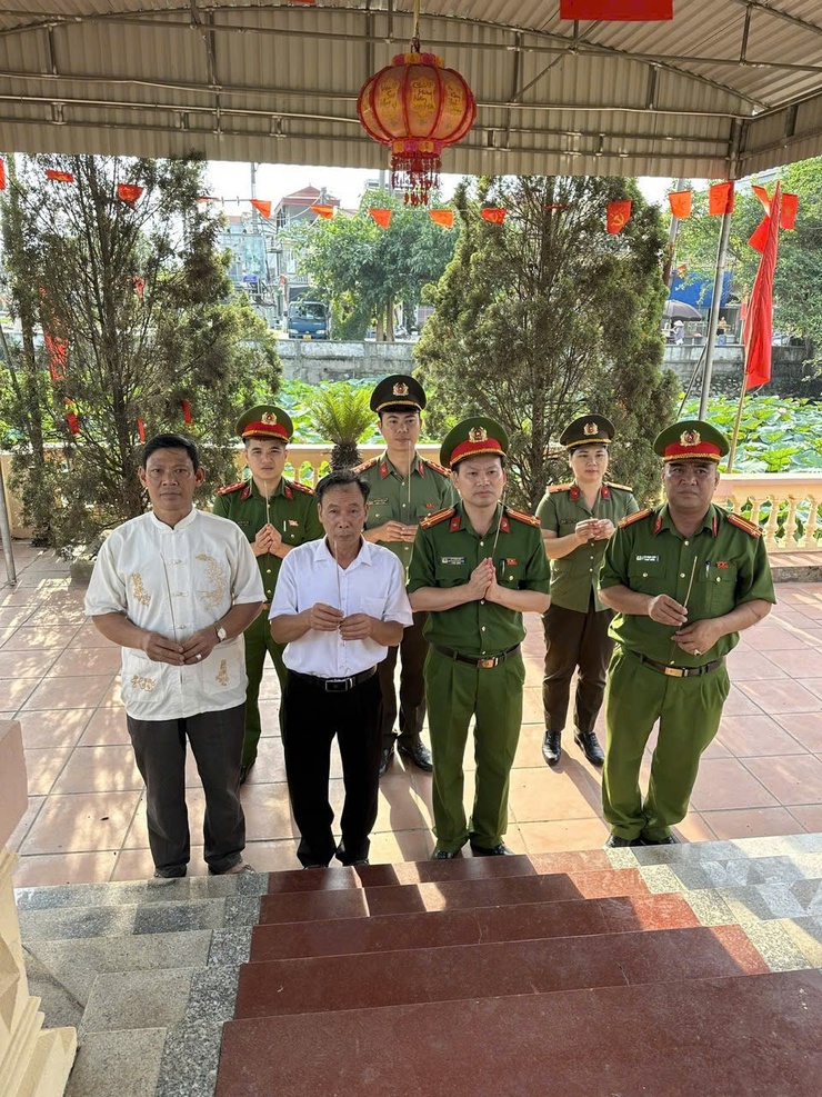 Công an xã Tam Hưng thắp sáng tinh thần đoàn kết lương – giáo theo lời Bác dạy- Ảnh 1.